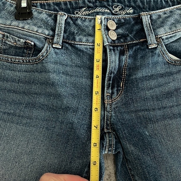 American Eagle Next Level Low-Rise Artist Crop Jean Size 2 - Picture 4 of 9